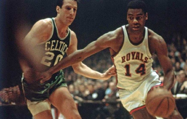 雄鹿很难立 雄鹿很难立