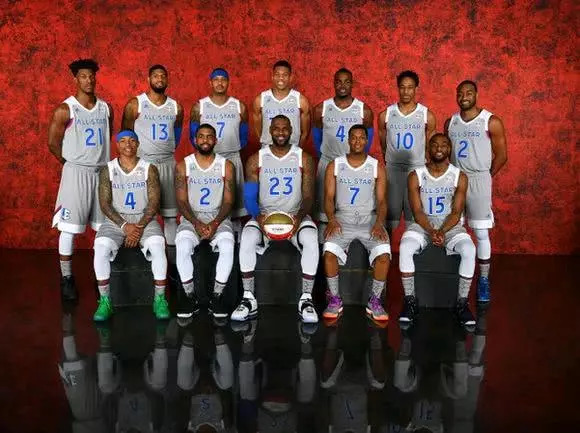 财政紧张的 财政紧张的